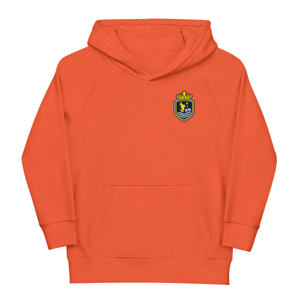  Sweat à capuche enfant orange brûlé vu de face, avec écusson couronné 976 sur la poitrine et poche kangourou.