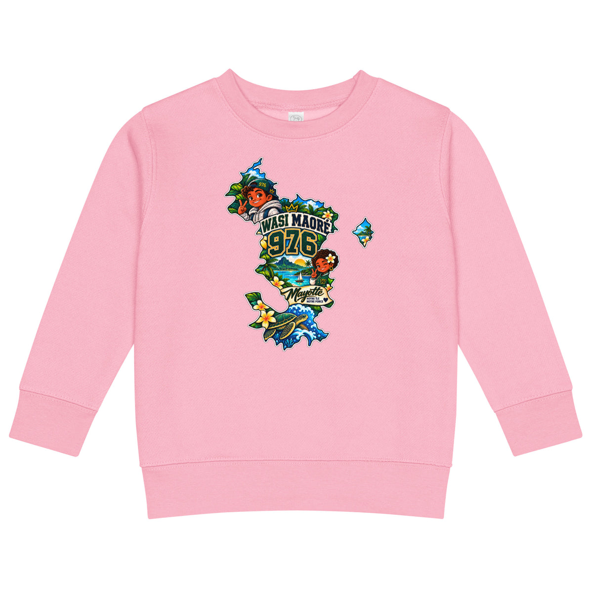 Sweat enfant rose à col rond vu de face, avec motif WASI Maoré 976 dans une carte de Mayotte colorée.