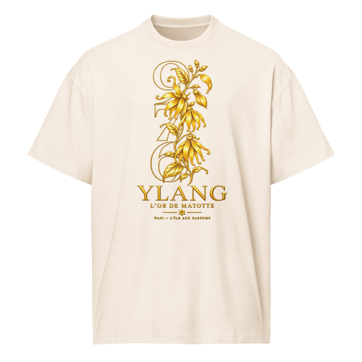 T-shirt oversize ivoire WASI YLANG — L’Or de Mayotte, vu de face, avec fleurs d’ylang-ylang et motif 976 dorés.