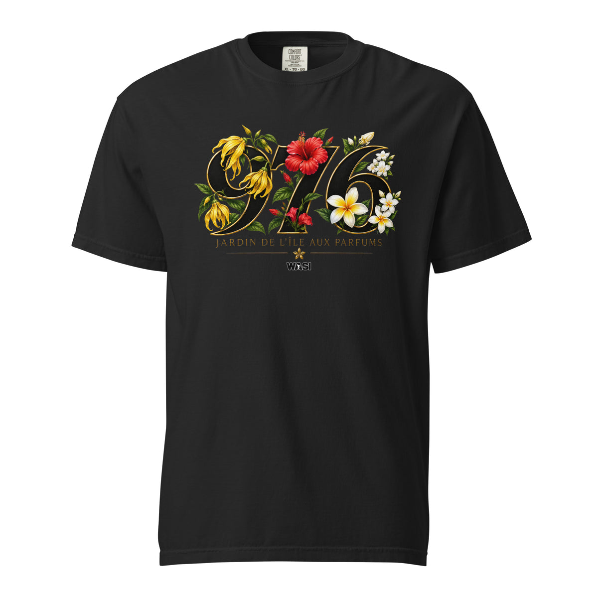 Détail du design du t-shirt noir unisexe WASI 976 Jardin de l'Île aux Parfums avec fleurs d'ylang-ylang, hibiscus, frangipanier et jasmin inspirées de la flore de Mayotte.